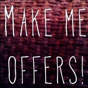 JEANS 👖 PURSES👛 👜  SHOES👠  SHIRTS👚